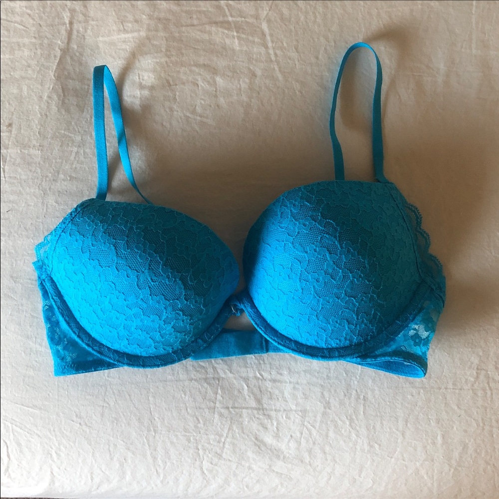 Gilly Hicks PUSH’EM UP PLUNGE Blue flower lace Bra